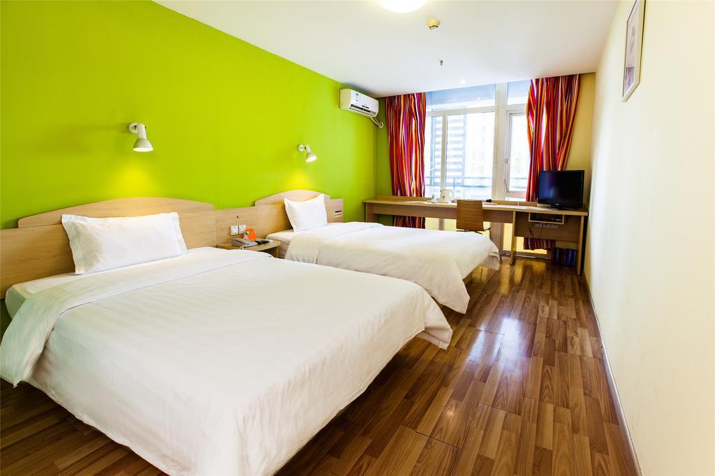 7Days Inn Guilin Railway Station Quarto foto